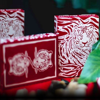 Playing Cards The Hidden King Luxury Edition - Red