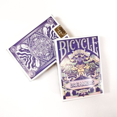 Bicicleta - Dreamers jugando a las cartas
